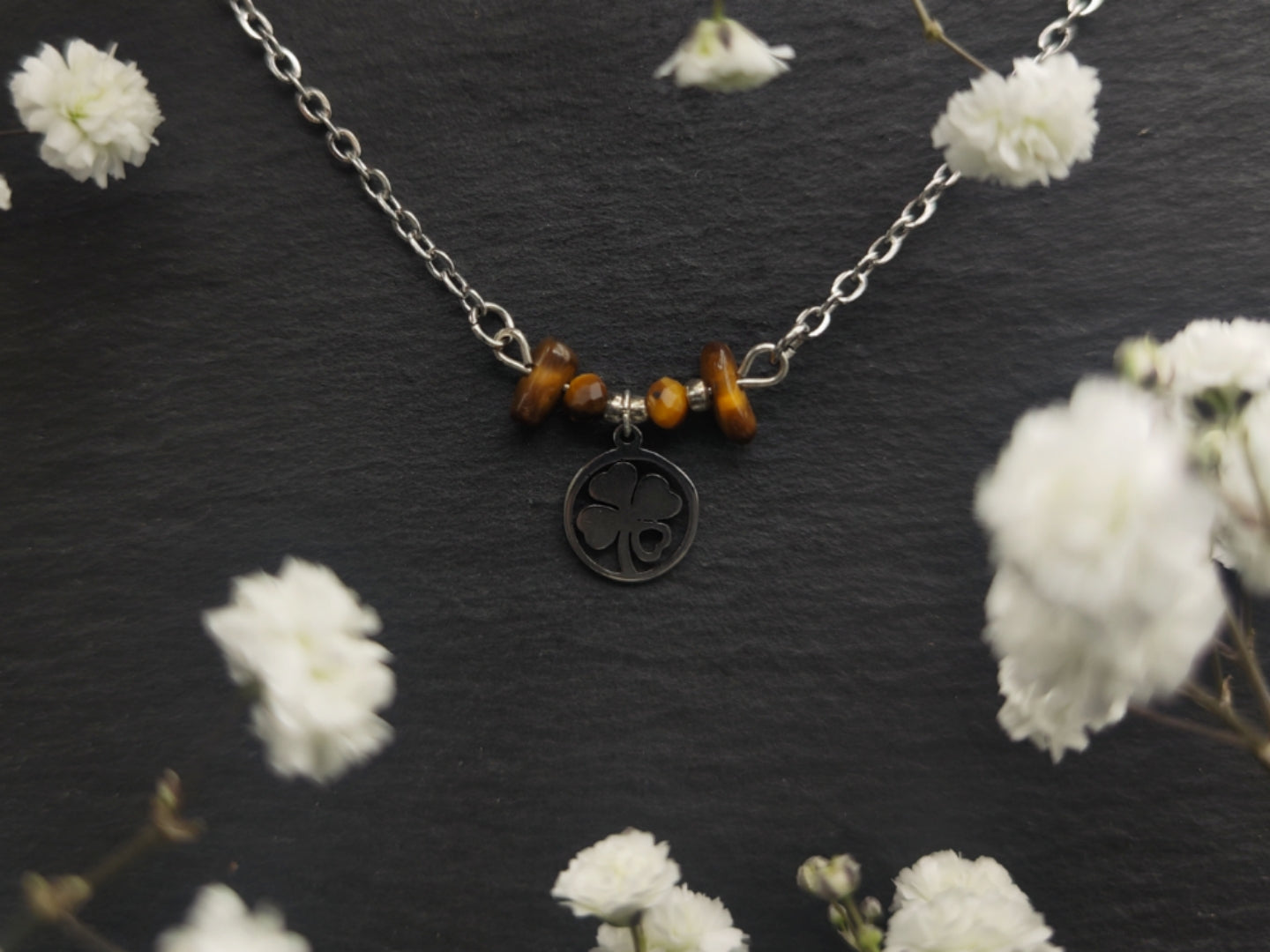 Kette - Tigerauge mit Anhänger - Kleeblatt - Silber